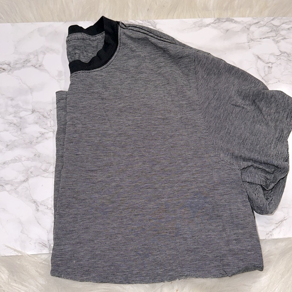Lululemon striped athletic top size medium